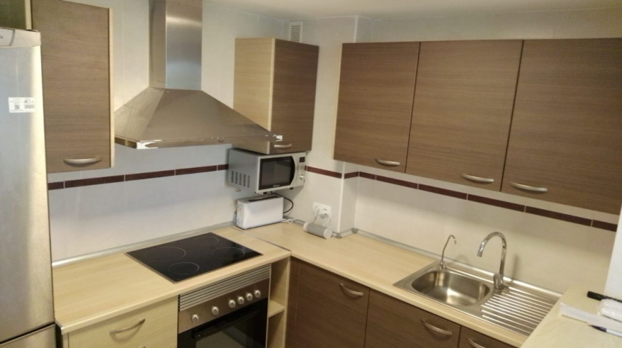 Modernes Apartment mit TIefgarage, Balkon in ruhiger Lage von Cala LLombards -- AP 420