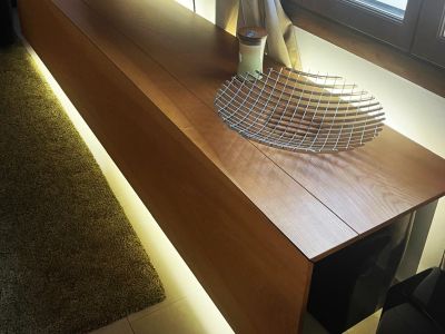 Modernes beeindruckendes Lowboard