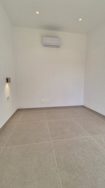 Modernes Landhaus im Bauhaus-Stil in Sant Llorenç, Langzeitmiete