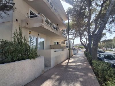 Modernes, möbliertes Parterreapartment in 1. Buchtlinie von Porto Colom - AP 100