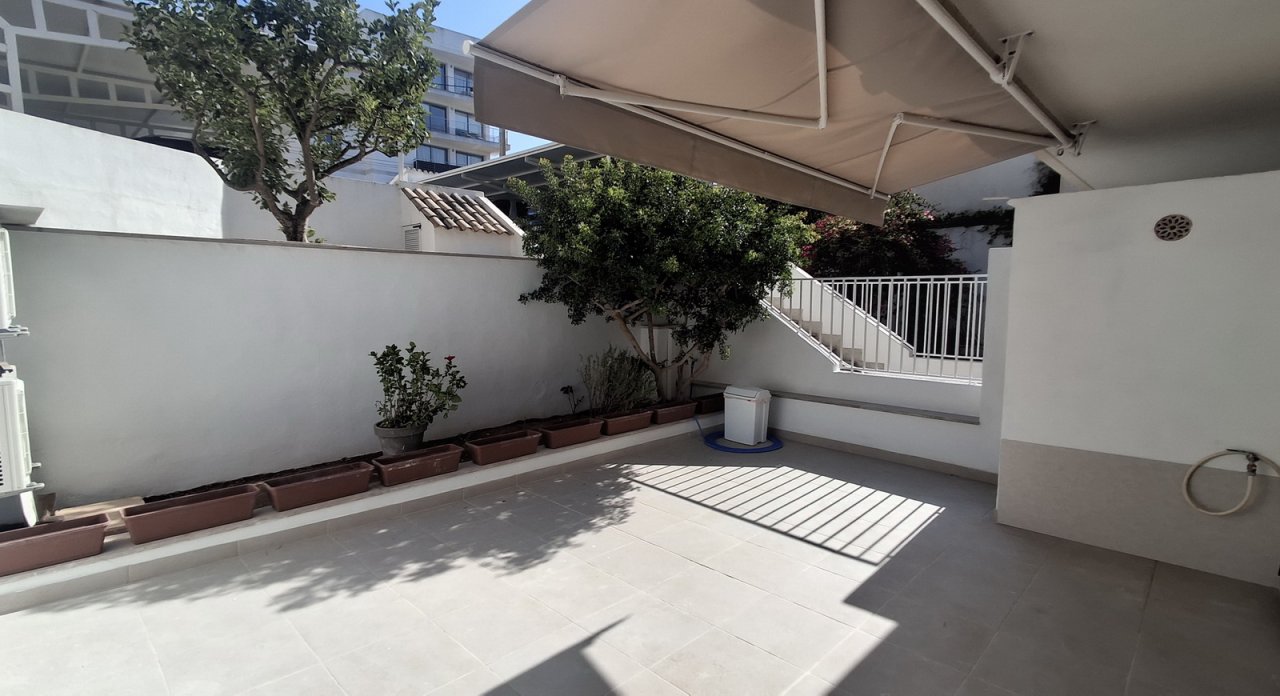Modernes, möbliertes Parterreapartment in 1. Buchtlinie von Porto Colom - AP 100