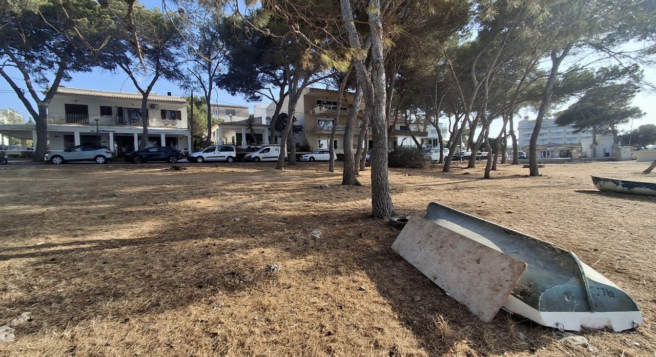 Modernes, möbliertes Parterreapartment in 1. Buchtlinie von Porto Colom - AP 100
