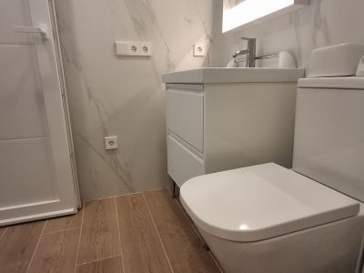 Modernes, möbliertes Parterreapartment in 1. Buchtlinie von Porto Colom - AP 100