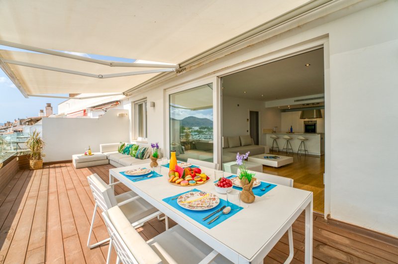 Modernes Penthouse Appartment in 1. Hafenlinie in Alcudia