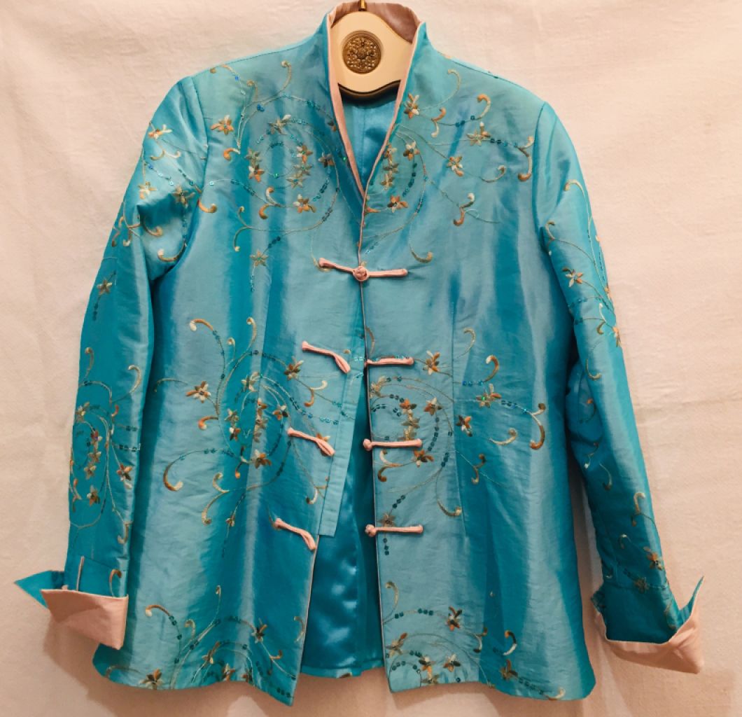 Lote de ropa de moda aprox. 150 piezas, talla M/L/XL/XXL, bisutería divertida, zapatos, bolsos,