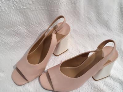 Lote de ropa de moda aprox. 150 piezas, talla M/L/XL/XXL, bisutería divertida, zapatos, bolsos,