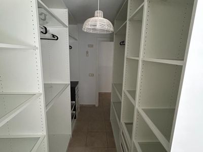 Möbel preiswert abzugeben