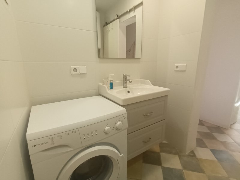 Furnished ground-floor apartment with terrace and AC; fireplace in Colonia St Jordi .-.. AP 160