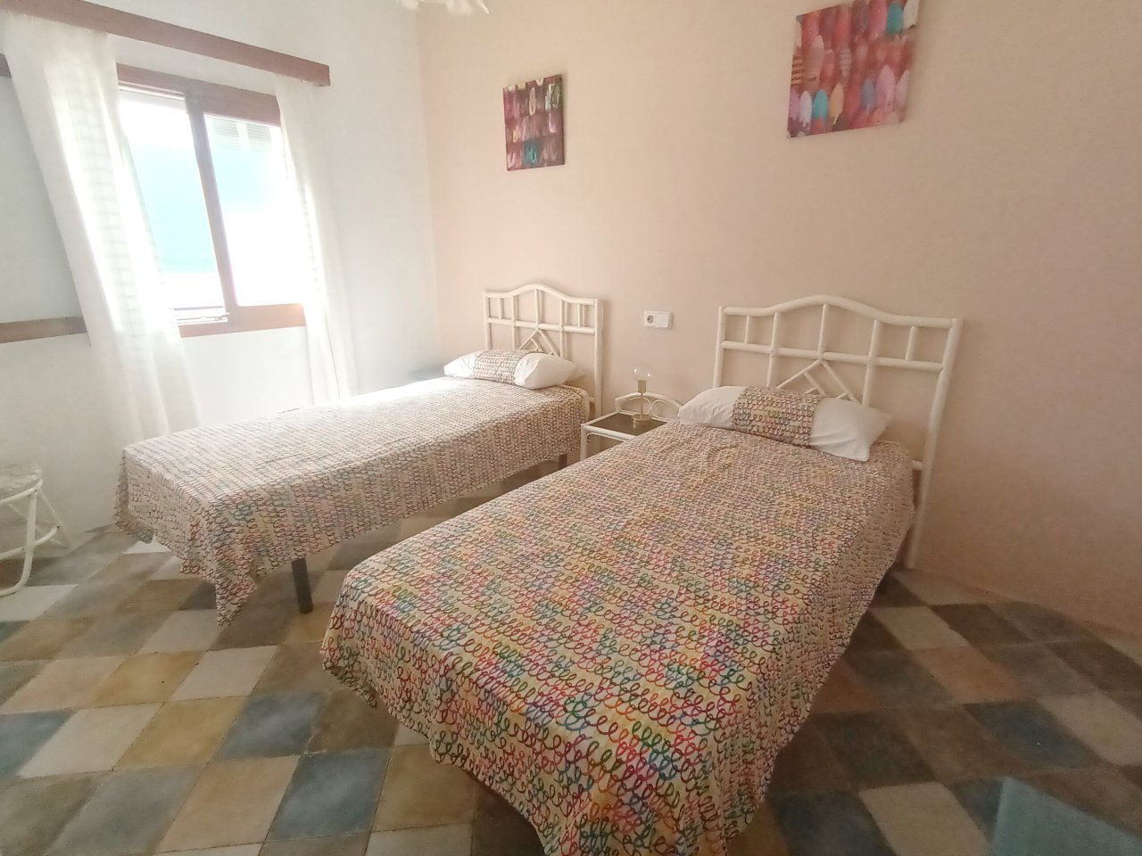 Furnished ground-floor apartment with terrace and AC; fireplace in Colonia St Jordi .-.. AP 160