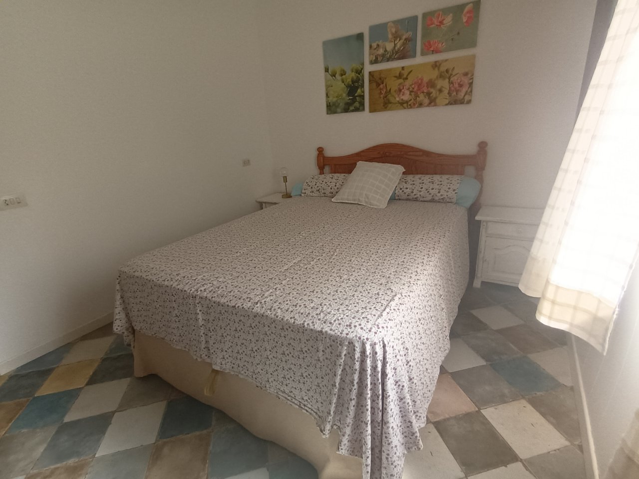 Furnished ground-floor apartment with terrace and AC; fireplace in Colonia St Jordi .-.. AP 160