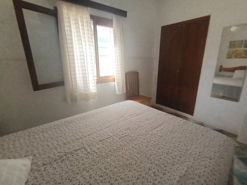 Furnished ground-floor apartment with terrace and AC; fireplace in Colonia St Jordi .-.. AP 160