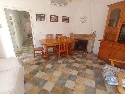 Furnished ground-floor apartment with terrace and AC; fireplace in Colonia St Jordi .-.. AP 160