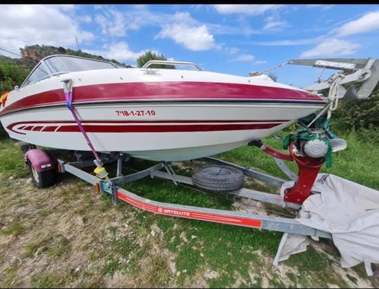 Lancha a motor en venta con remolque