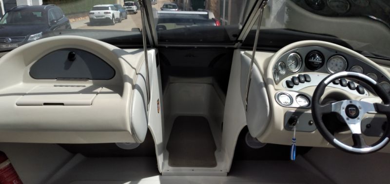 Motorboat Mariah SX22