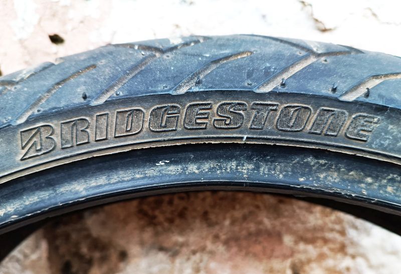 Neumático de moto 120 / 60 ZR17 55 W Neumático de moto BRIDGESTONE BATTLAX BT 57