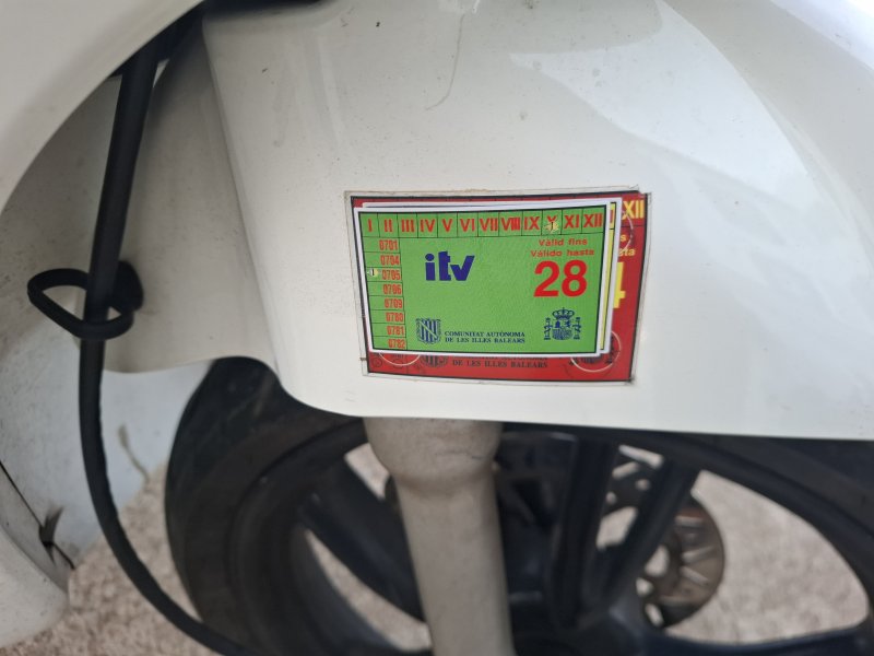 Peugeot 125 Tweet Scooter