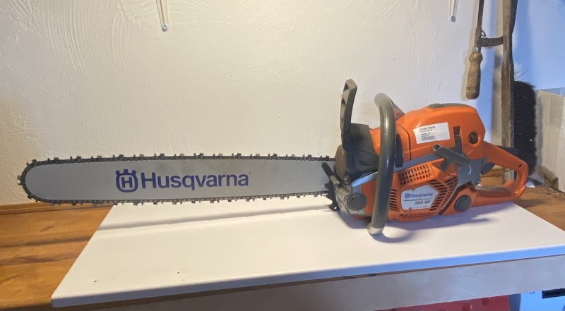 Chainsaw, HUSQVARNA 562XP 5HP