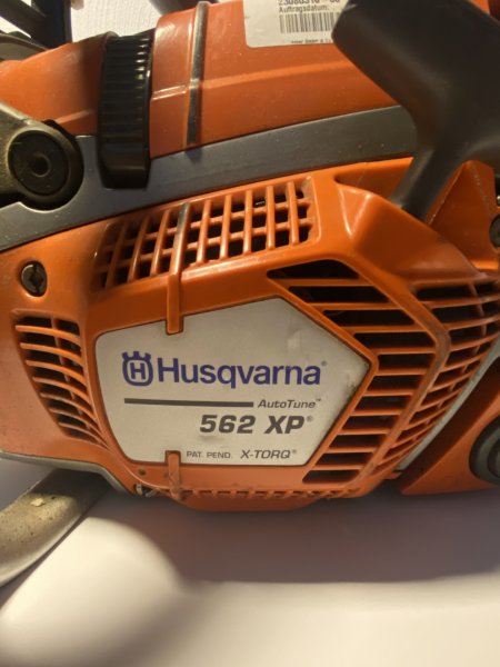 Chainsaw, HUSQVARNA 562XP 5HP