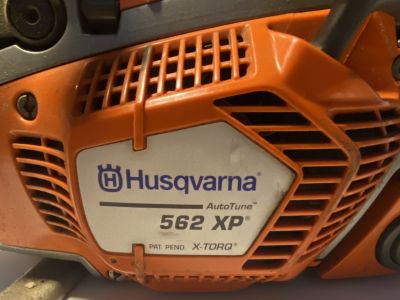 Chainsaw, HUSQVARNA 562XP 5HP