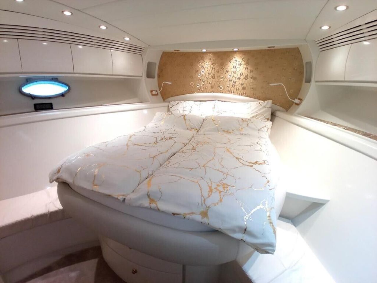 Motoryacht Motorboot Powerboot Pershing 54 Tausch mit Immobilie Boot Yacht  Auto möglich