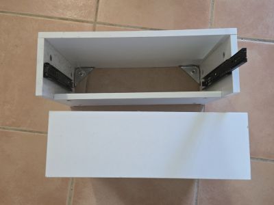 Mesitas de noche blancas flotantes | Para recogida en Cala Millor