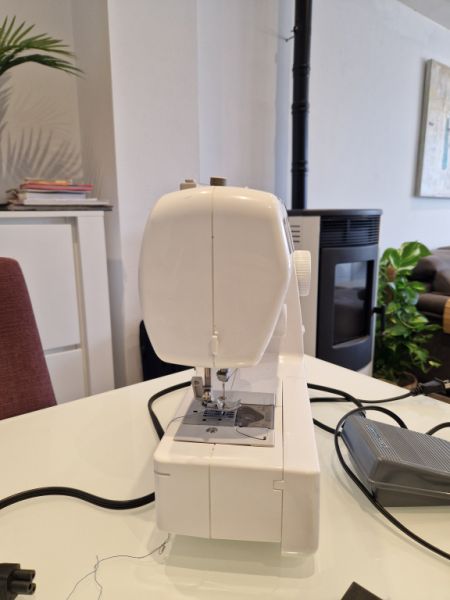 Nähmaschine Brother JX2517 – wie neu