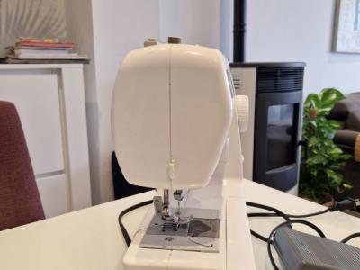 Nähmaschine Brother JX2517 – wie neu