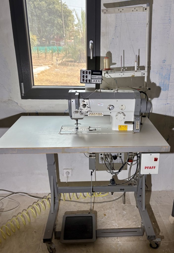 Nähmaschine Pfaff 901-1425 -121/012 - Dreifachtransport