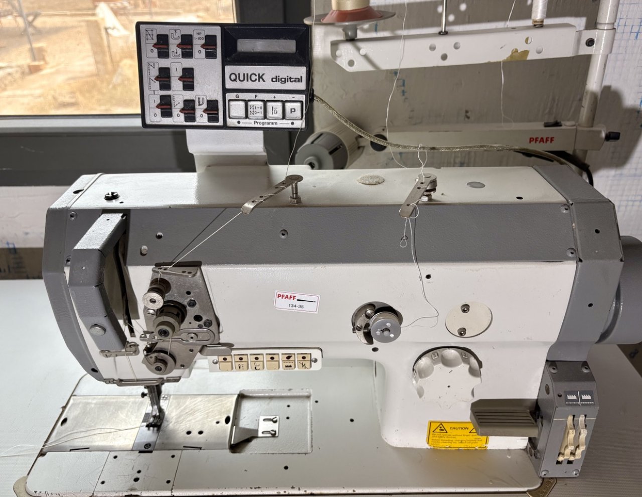 Nähmaschine Pfaff 901-1425 -121/012 - Dreifachtransport