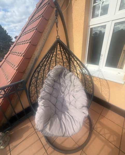 Nagelneuer HängeEggchair  innen & außen nutzbar!