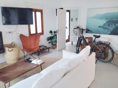 Nebensaison: Chalet mit Meerblick in Port de Canonge - Banyabulfar--- CH 16 WT