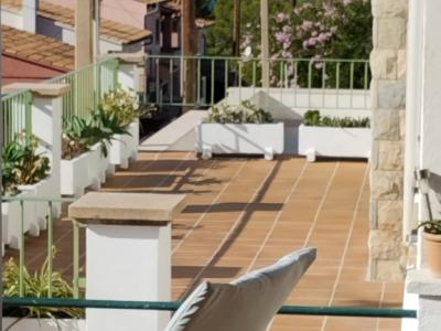 Nebensaison: Chalet mit Meerblick in Port de Canonge - Banyabulfar--- CH 16 WT