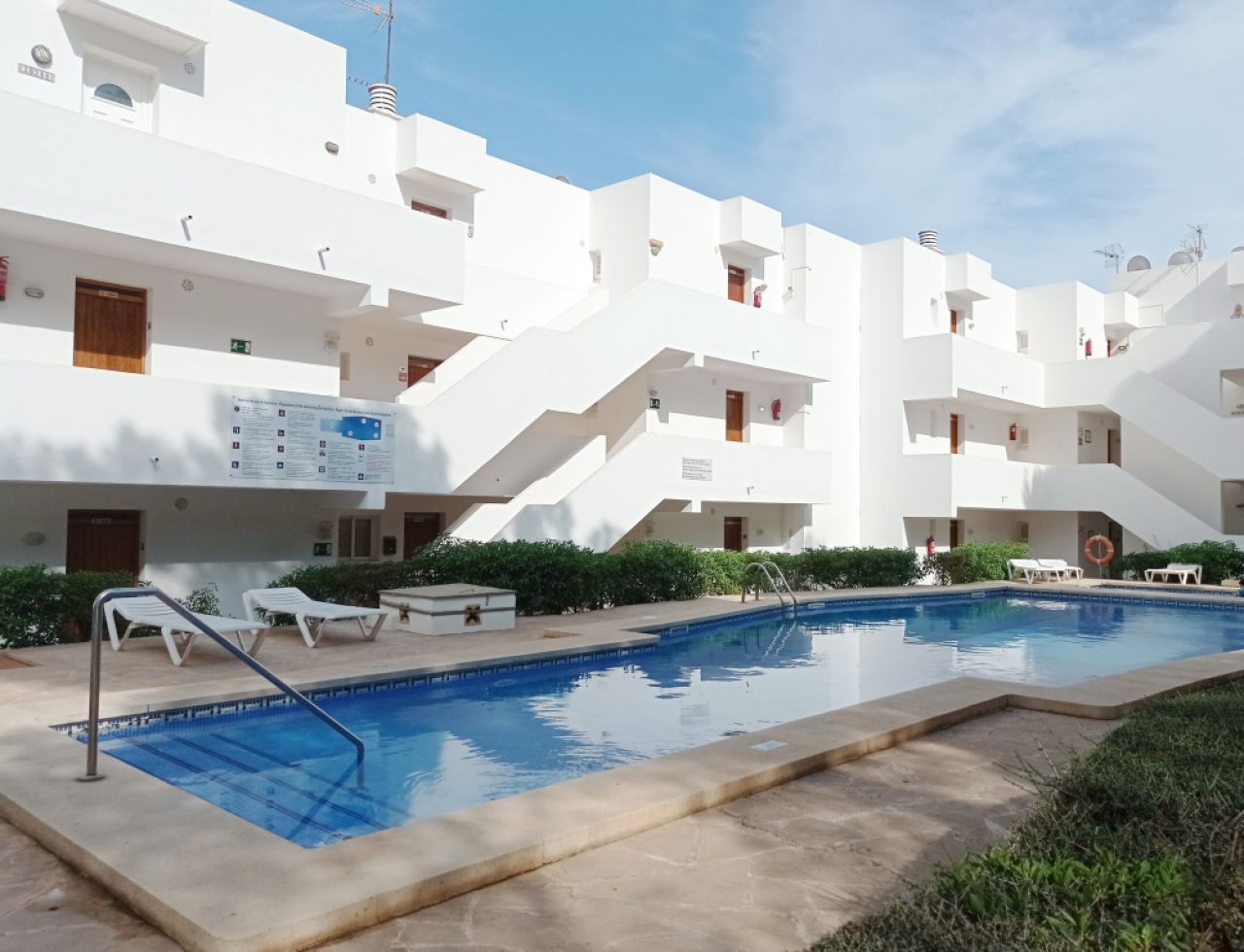 Nice apartment right on Cala Ferrera -- AP 10