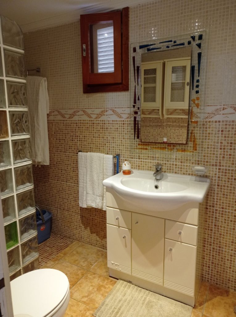 Nice apartment right on Cala Ferrera -- AP 10