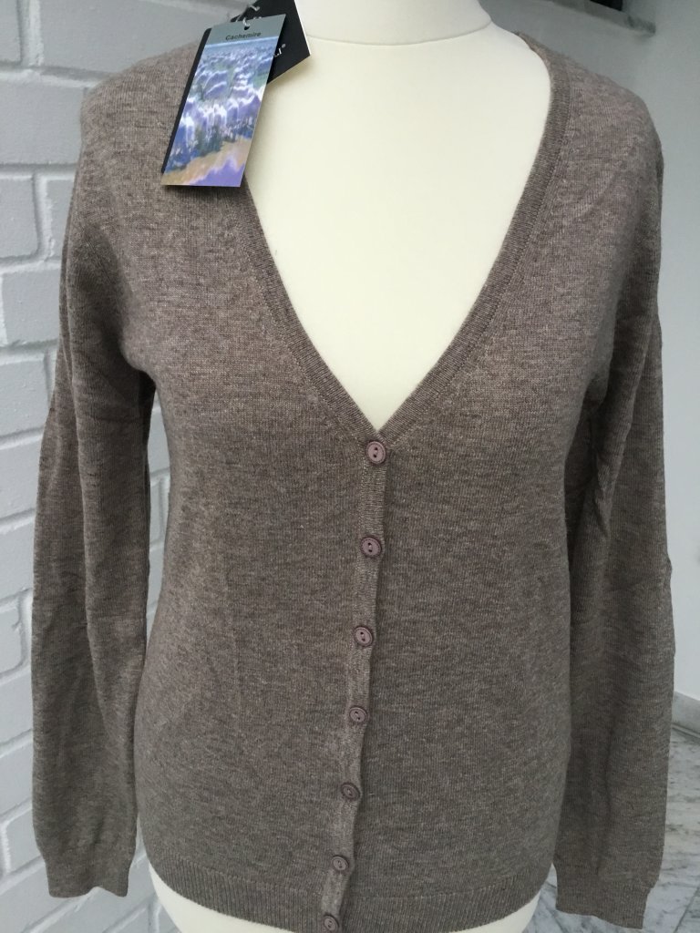 NEU! Edle Strickjacke Cardigan ASSUILI Italy, Gr.M, Cashmere Seide
