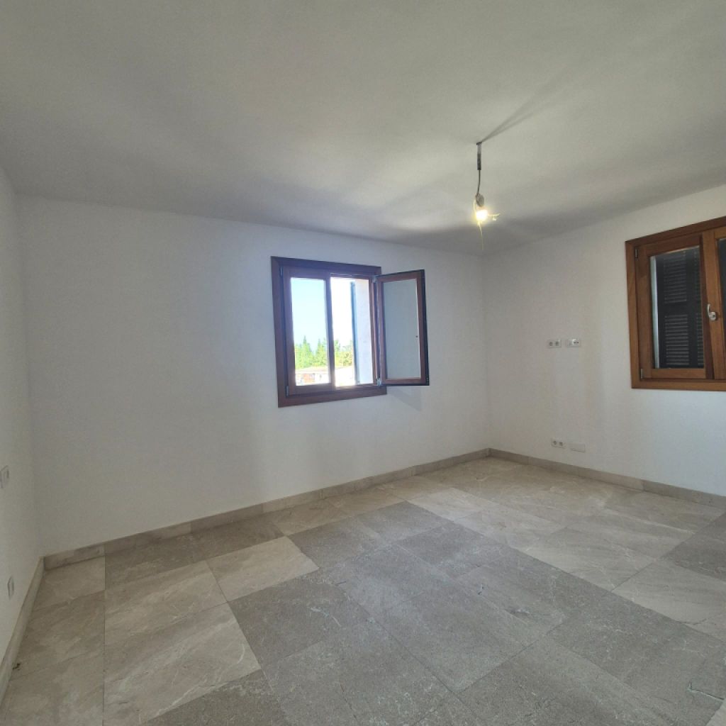 Newly built rustic finca with views of the Serra de Tramuntana – Inca