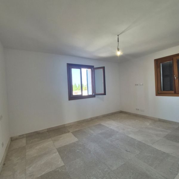 Newly built rustic finca with views of the Serra de Tramuntana – Inca