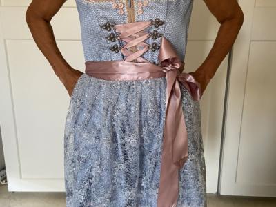 Neu KRÜGER Dirndl Größe 42 Tracht Stickerei