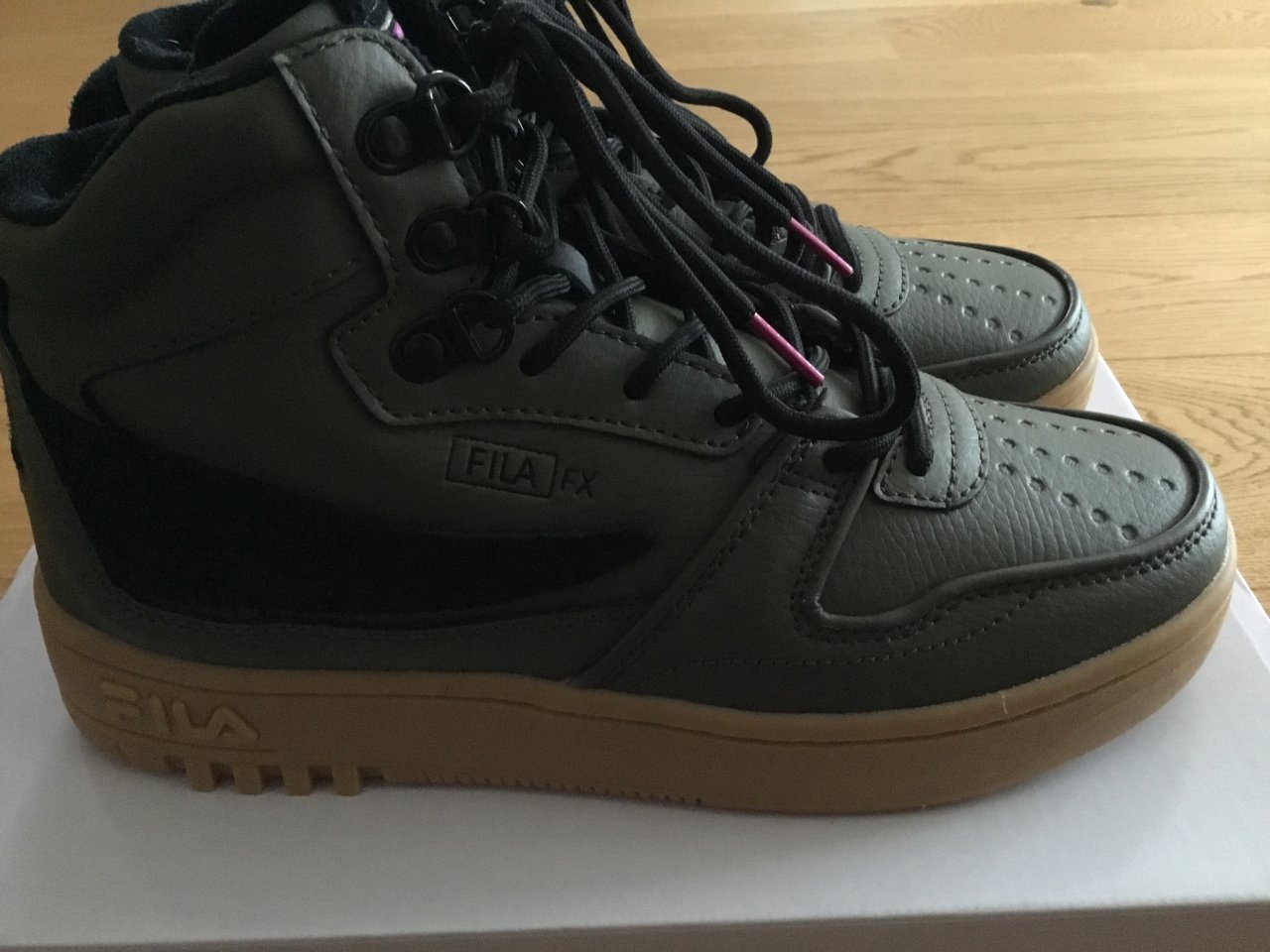 NEU! Original FILA Sneaker High Leder, Gr.39, Khaki NEU!
