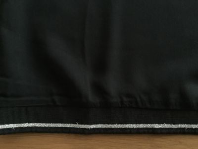 NEU! Schönes Shirt von STREET ONE, Gr.34/36, Schwarz/ Silber NEU!
