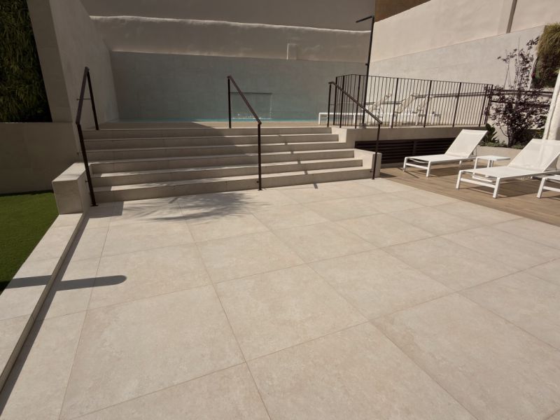 Neubau-Dachgeschosswohnung in Santa Catalina