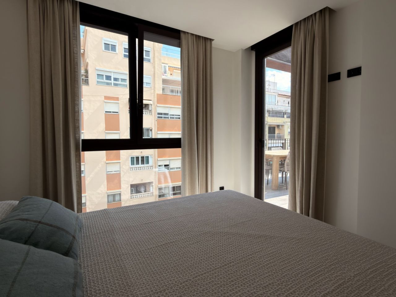 Neubau-Dachgeschosswohnung in Santa Catalina