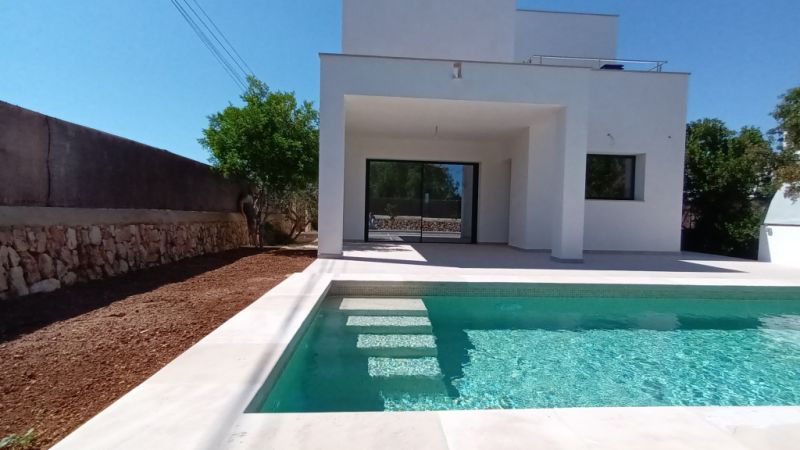 Chalet de nueva construcción con todas las comodidades y piscina en Cala Santanyí -- CH 21