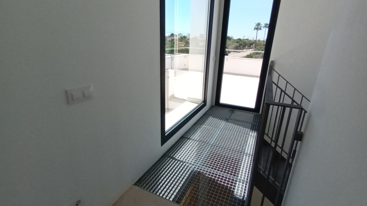 Chalet de nueva construcción con todas las comodidades y piscina en Cala Santanyí -- CH 21