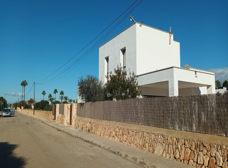 Chalet de nueva construcción con todas las comodidades y piscina en Cala Santanyí -- CH 21