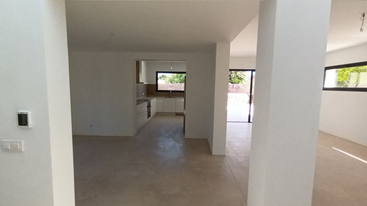 Chalet de nueva construcción con todas las comodidades y piscina en Cala Santanyí -- CH 21