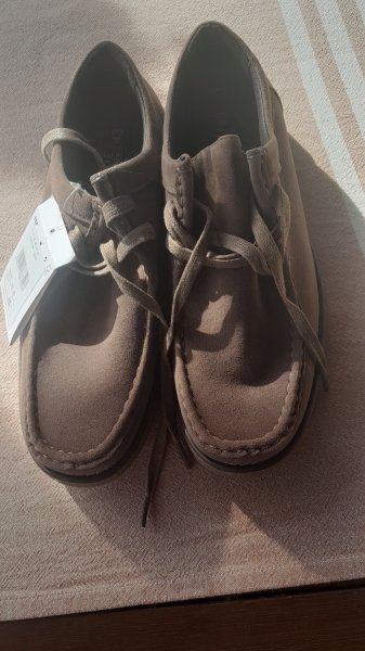 Nuevos zapatos de hombre marrones, talla 43 disponibles
