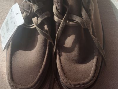 Nuevos zapatos de hombre marrones, talla 43 disponibles