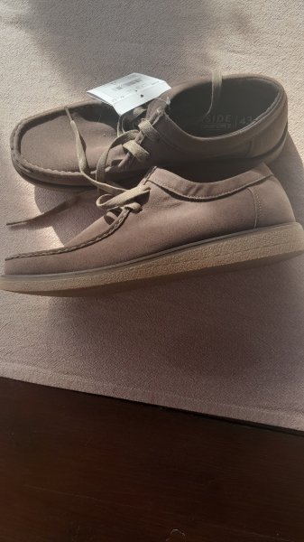Nuevos zapatos de hombre marrones, talla 43 disponibles
