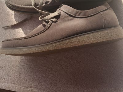 Nuevos zapatos de hombre marrones, talla 43 disponibles